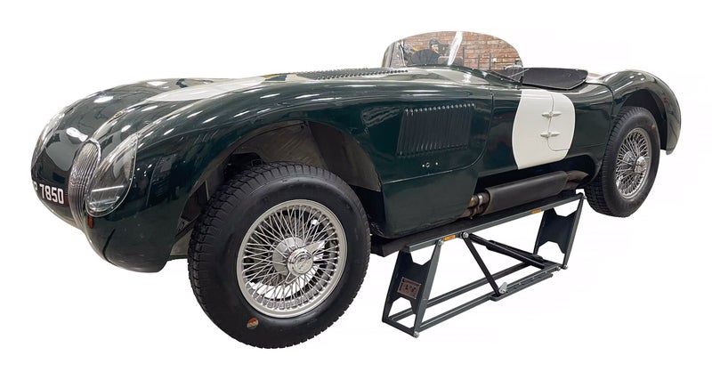 Siirrett&auml;v&auml; saksinostin 2500kg